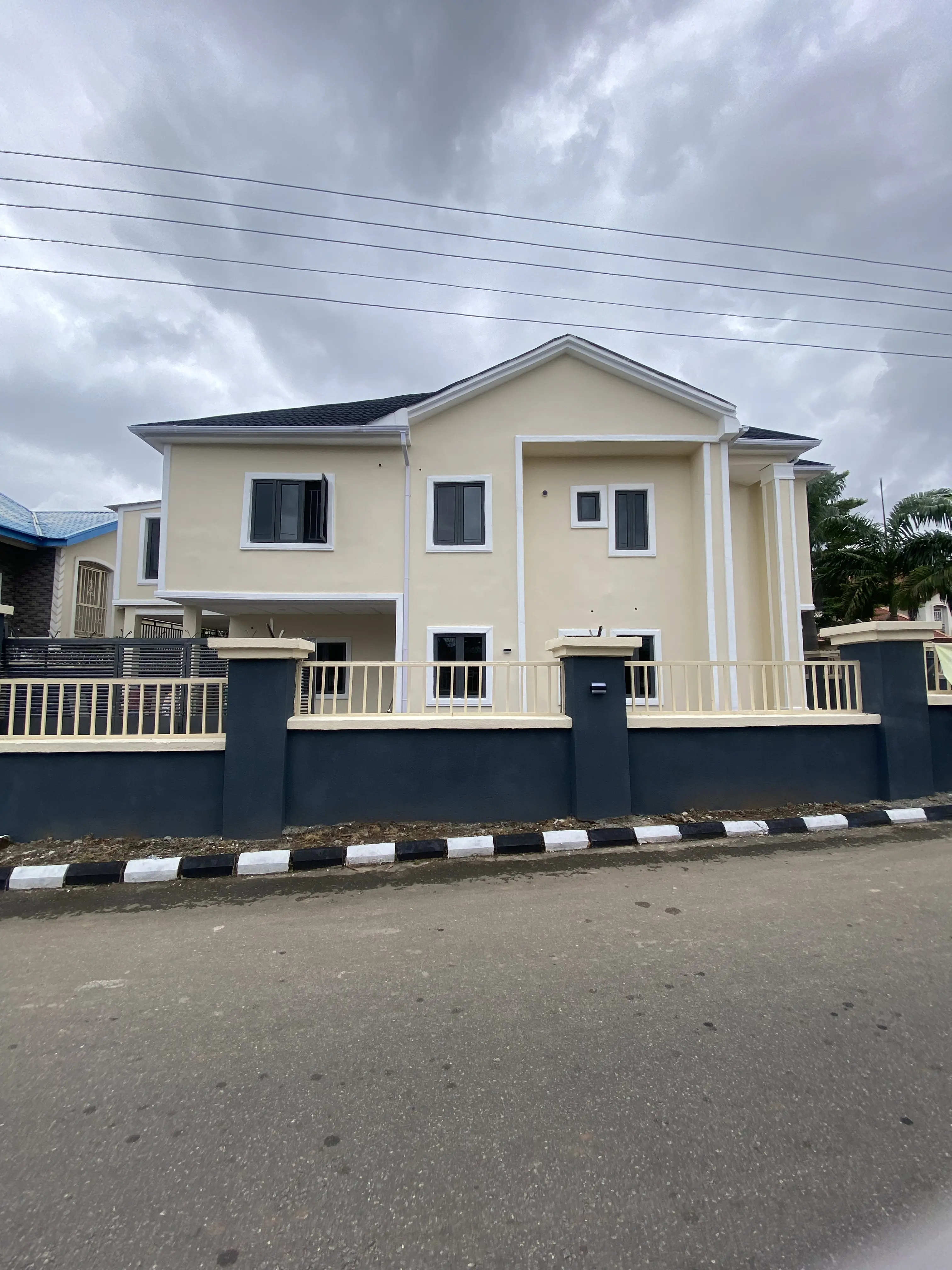 6 bedroom duplex Lokogoma Abuja